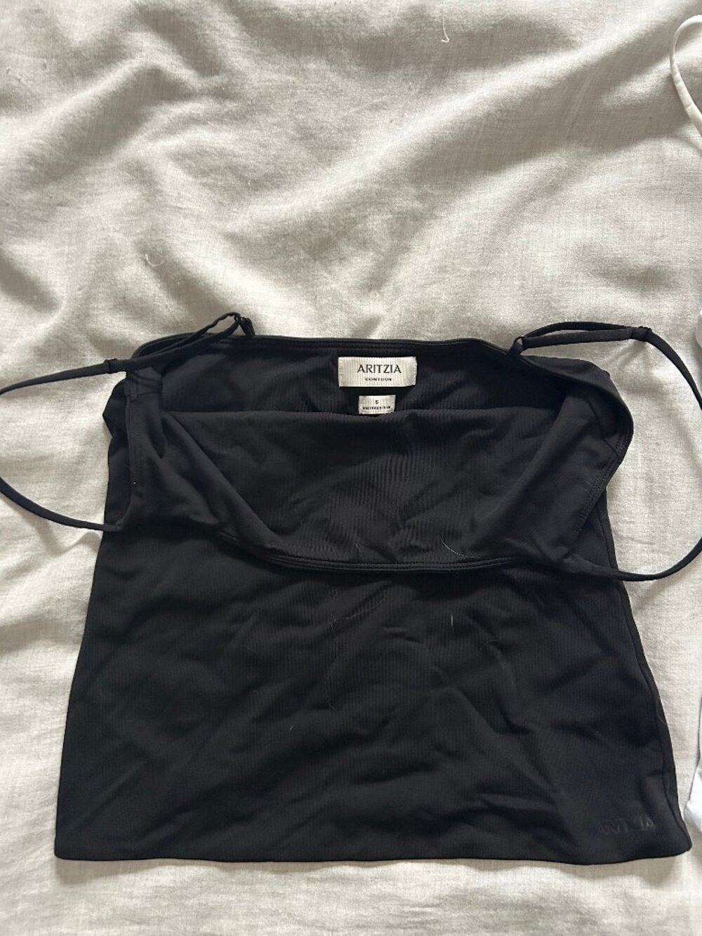 Aritzia Tank Top (Small) Black & White